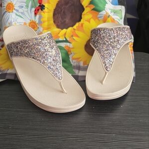 Walk In Comfort With A Little Sparkle In Your Step. Size 9 BrandNewGreat FITFLOP